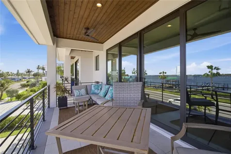 1912 Riverside Drive E Bradenton FL 34208