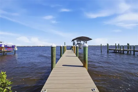1912 Riverside Drive E Bradenton FL 34208