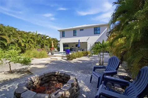1912 Riverside Drive E Bradenton FL 34208
