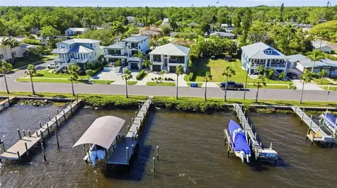 1912 Riverside Drive E Bradenton FL 34208