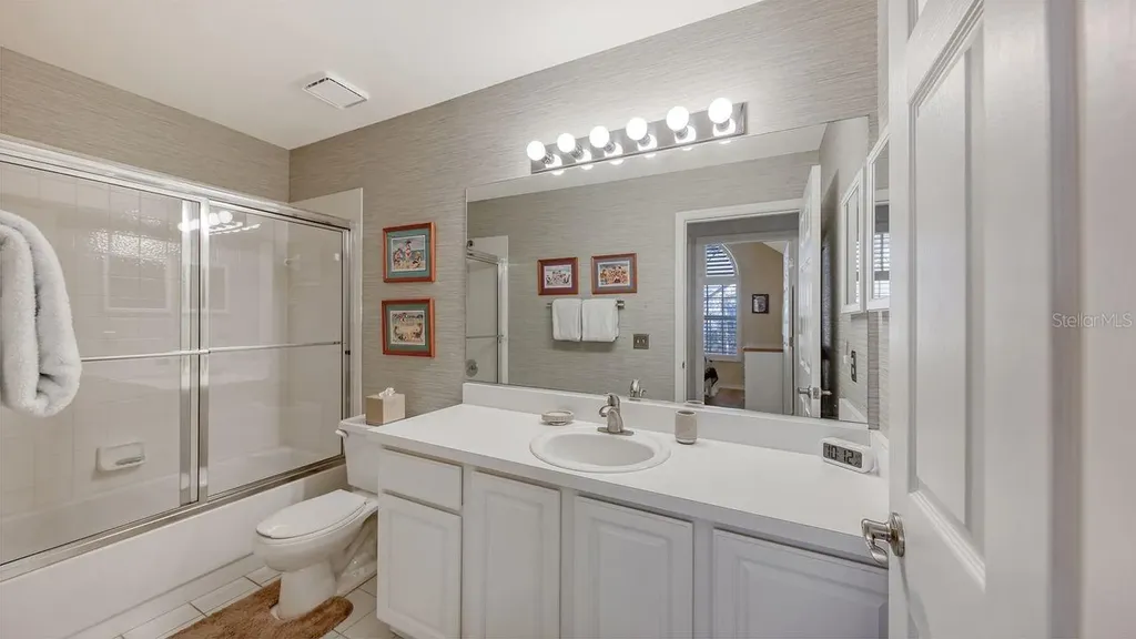 4507 Whirlaway Drive Sarasota FL 34233