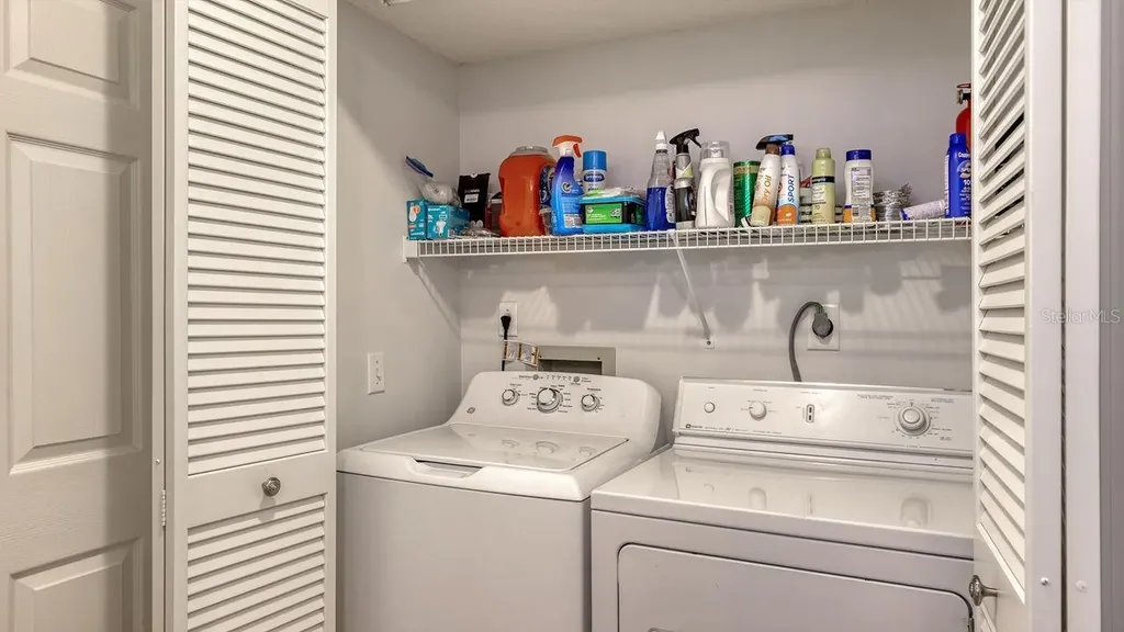 4507 Whirlaway Drive Sarasota FL 34233
