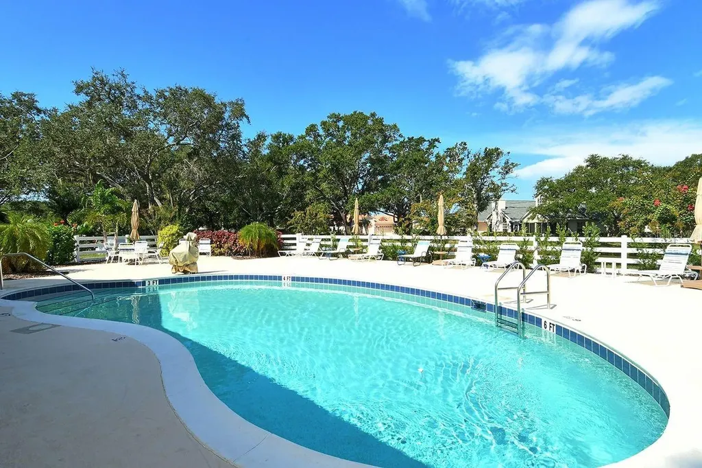 4507 Whirlaway Drive Sarasota FL 34233