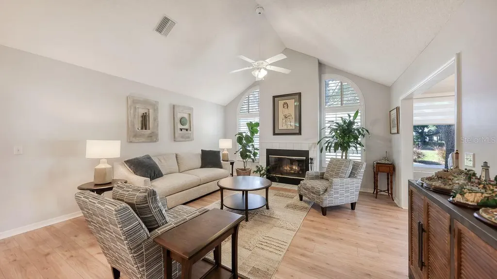 4507 Whirlaway Drive Sarasota FL 34233