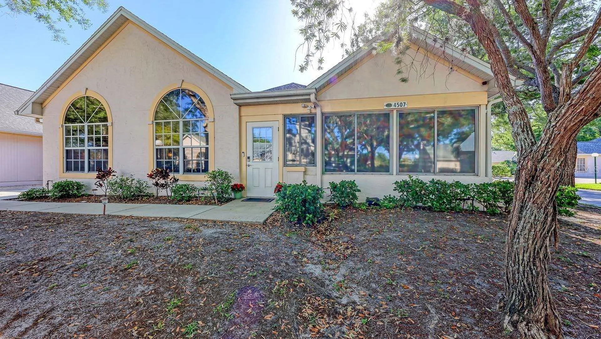 4507 Whirlaway Drive Sarasota FL 34233
