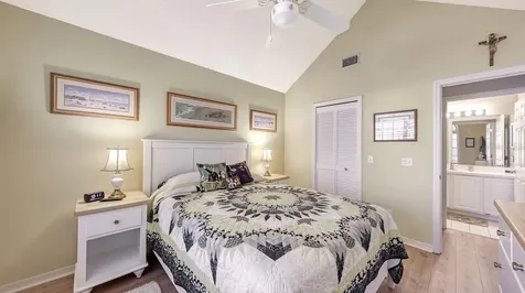 4507 Whirlaway Drive Sarasota FL 34233