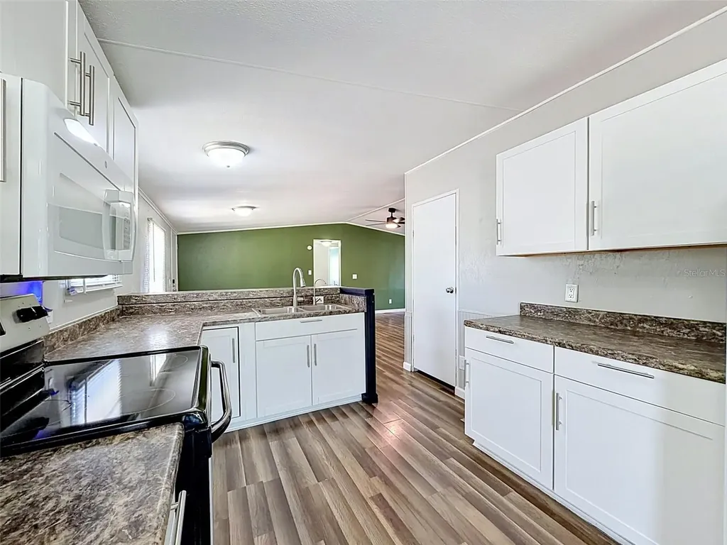 15936 Archer Street & 9718 Denton Avenue Hudson FL 34667
