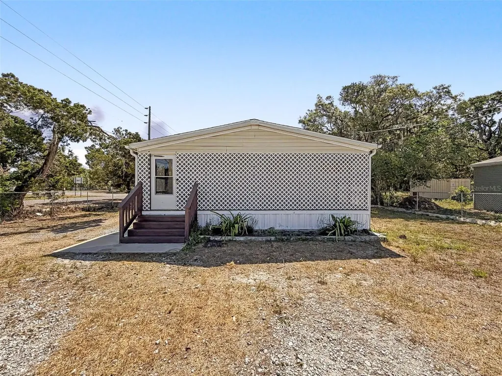 15936 Archer Street & 9718 Denton Avenue Hudson FL 34667