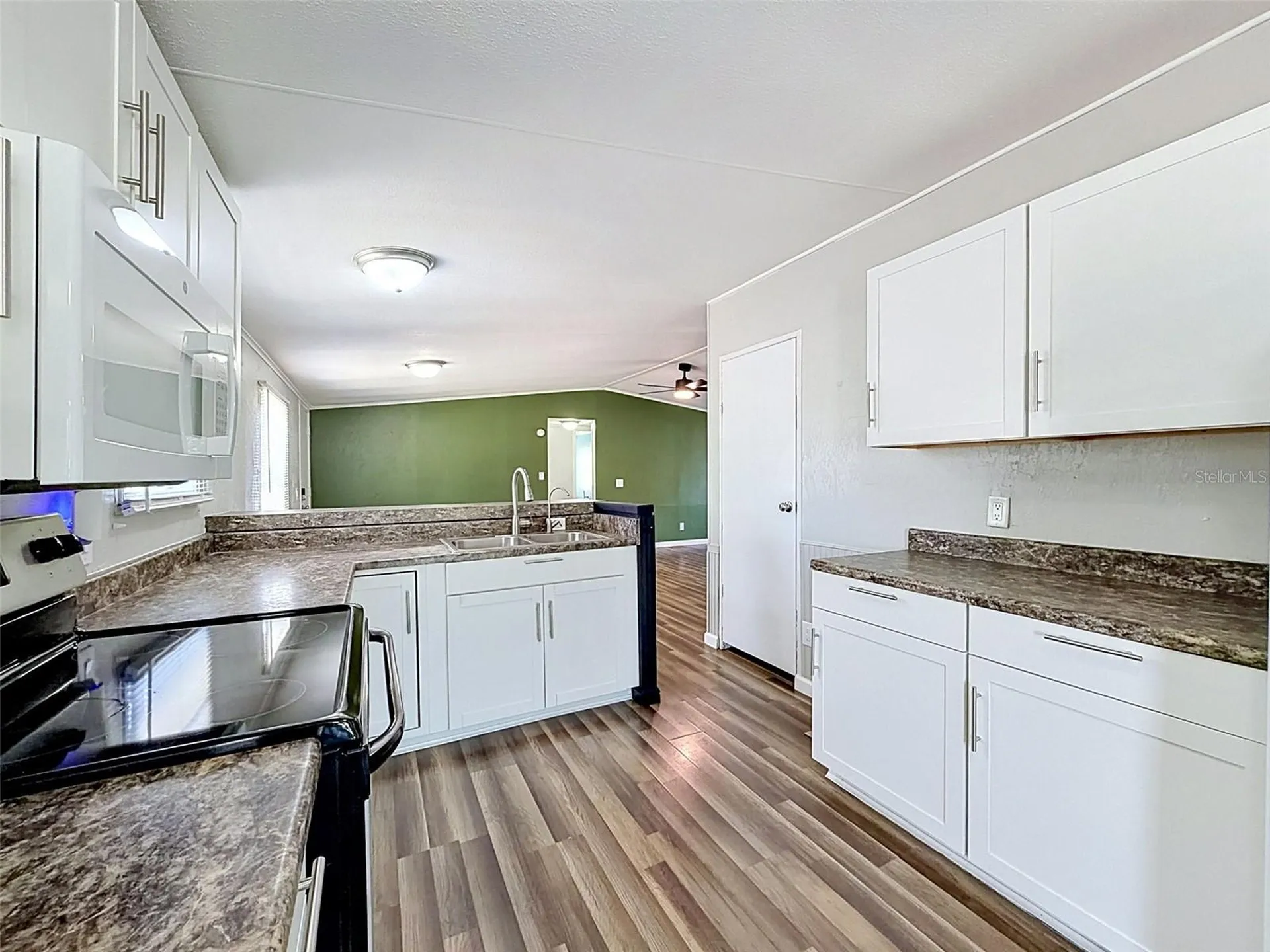 15936 Archer Street & 9718 Denton Avenue Hudson FL 34667