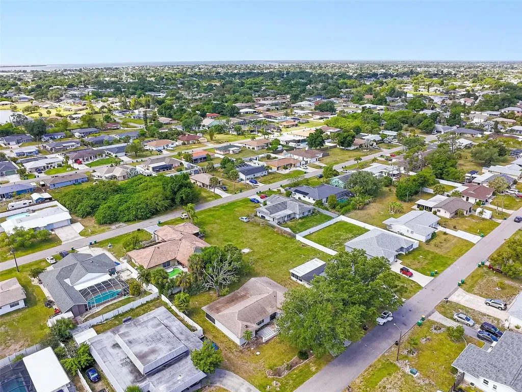 22457 Oceanside Avenue Port Charlotte FL 33952