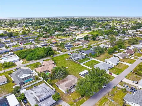 22457 Oceanside Avenue Port Charlotte FL 33952