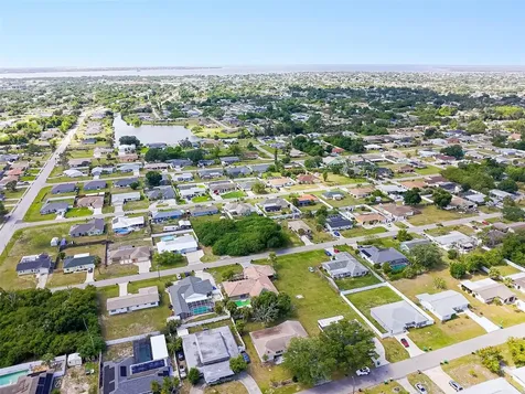 22457 Oceanside Avenue Port Charlotte FL 33952