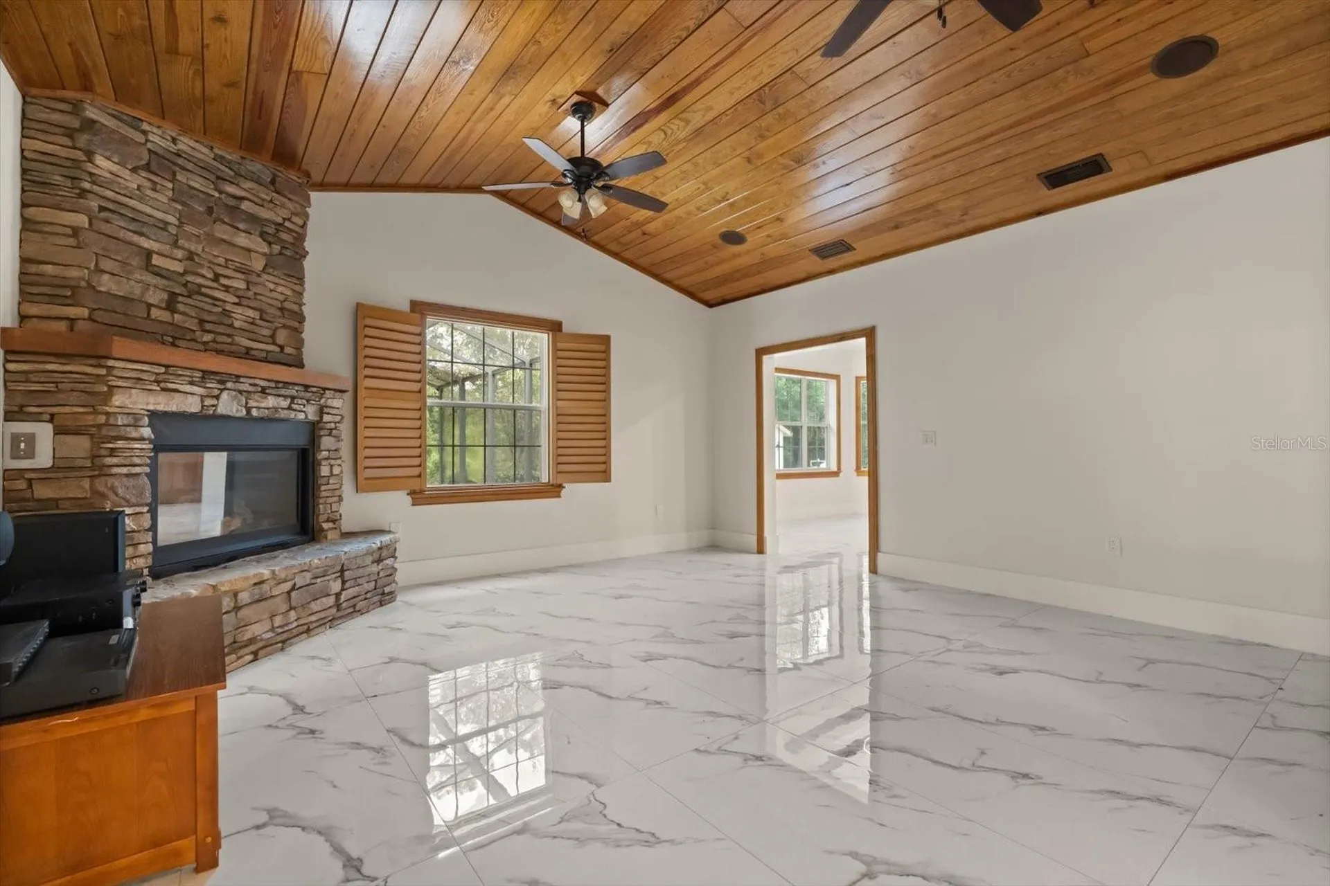 27012 Grand Oak Lane Tavares FL 32778