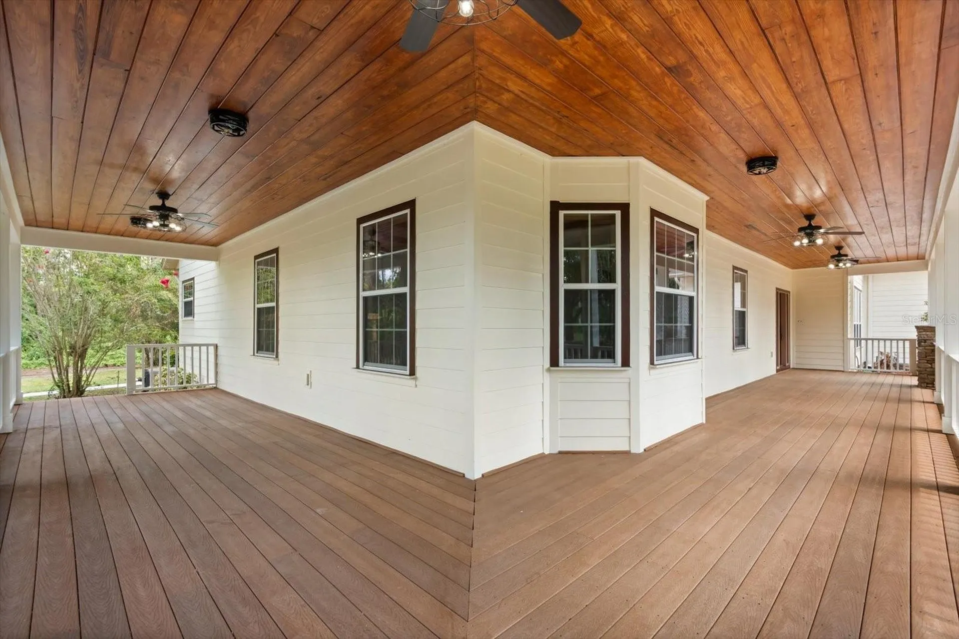 27012 Grand Oak Lane Tavares FL 32778