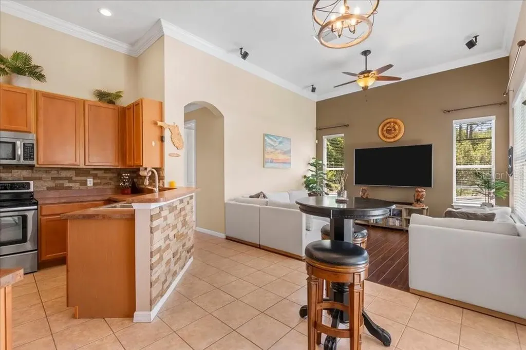3785 Hammonds Ferry Court Oviedo FL 32766
