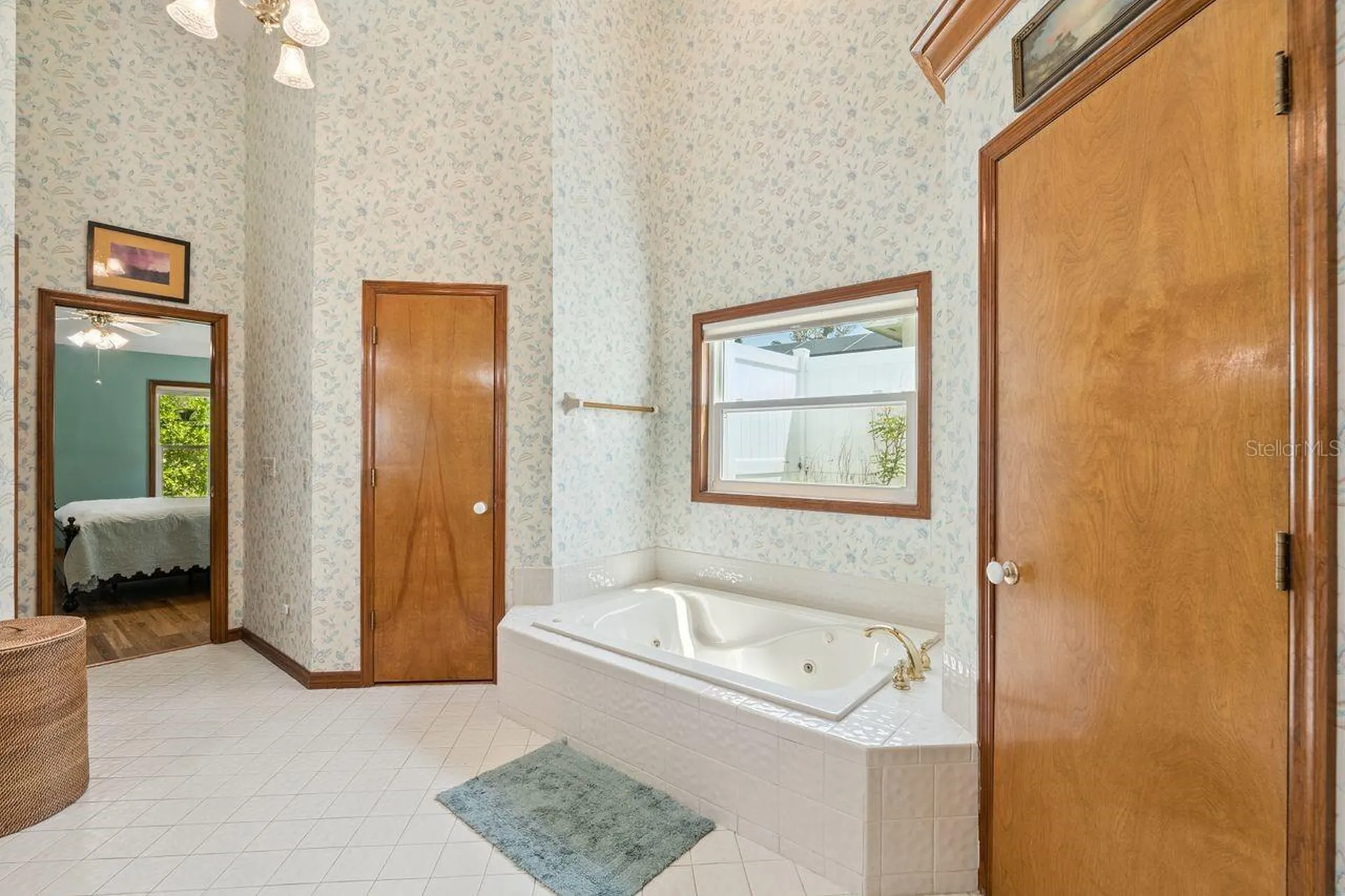 908 Almond Tree Circle Orlando FL 32835