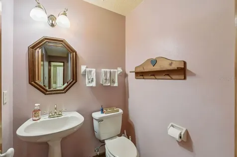 908 Almond Tree Circle Orlando FL 32835