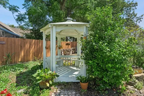 908 Almond Tree Circle Orlando FL 32835