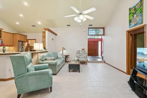 908 Almond Tree Circle Orlando FL 32835