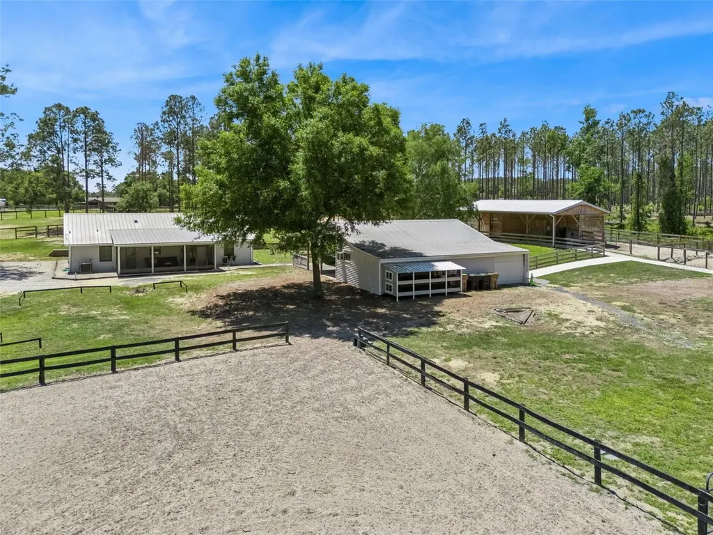 20701 County Road 44a Eustis FL 32736