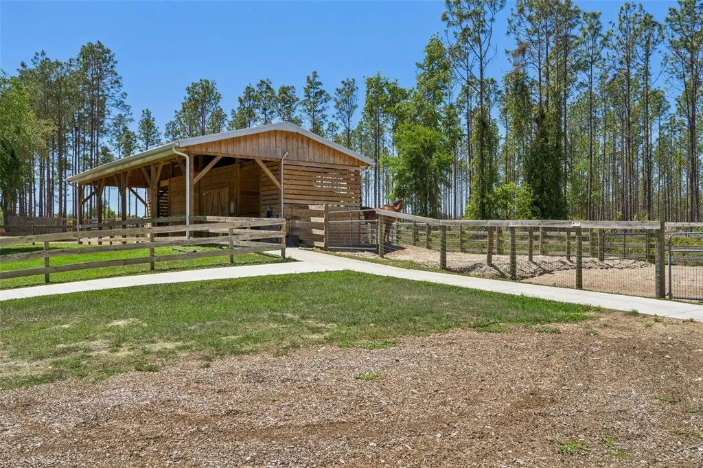 20701 County Road 44a Eustis FL 32736