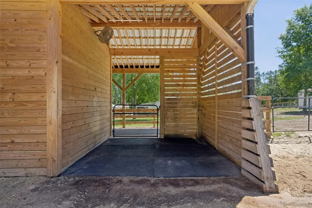 20701 County Road 44a Eustis FL 32736