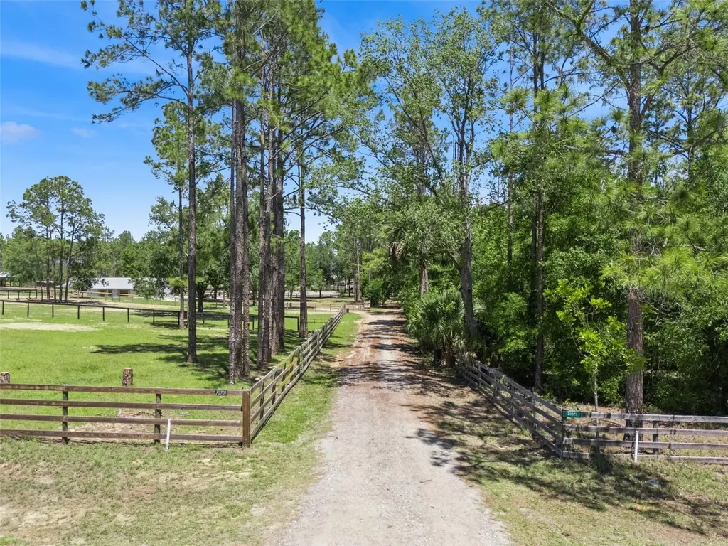 20701 County Road 44a Eustis FL 32736
