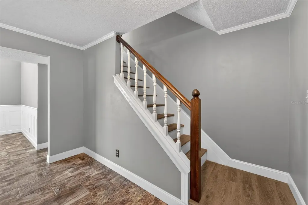 601 Weathervane Court Brandon FL 33511