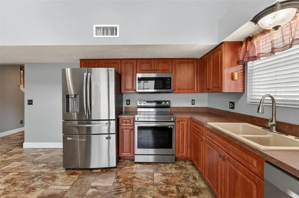 601 Weathervane Court Brandon FL 33511