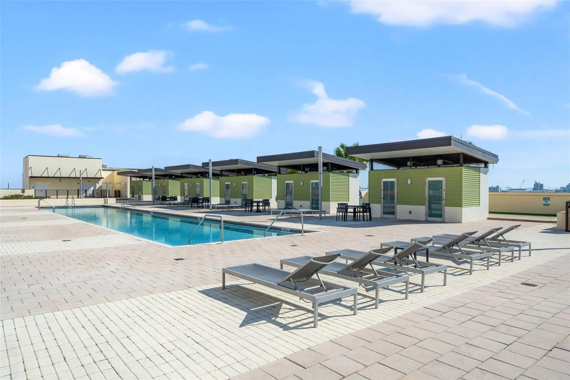 1208 E Kennedy Boulevard Tampa FL 33602