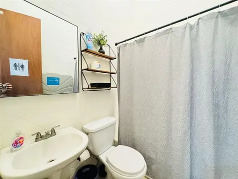 Acerina #7 (Piso 2) Urb. Muñoz Rivera (ave. Martinez Nadal) Guaynabo PR 00969