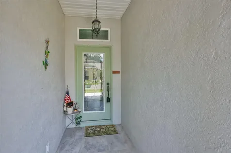 827 Mccallister Avenue Sun City Center FL 33573