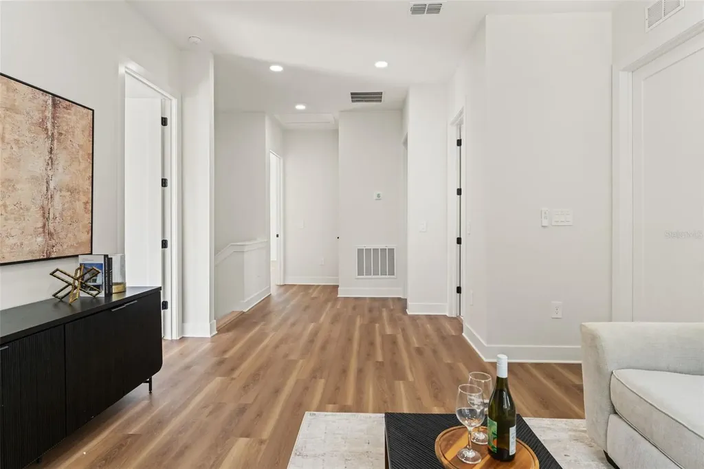 10198 Hodson Place Seminole FL 33776