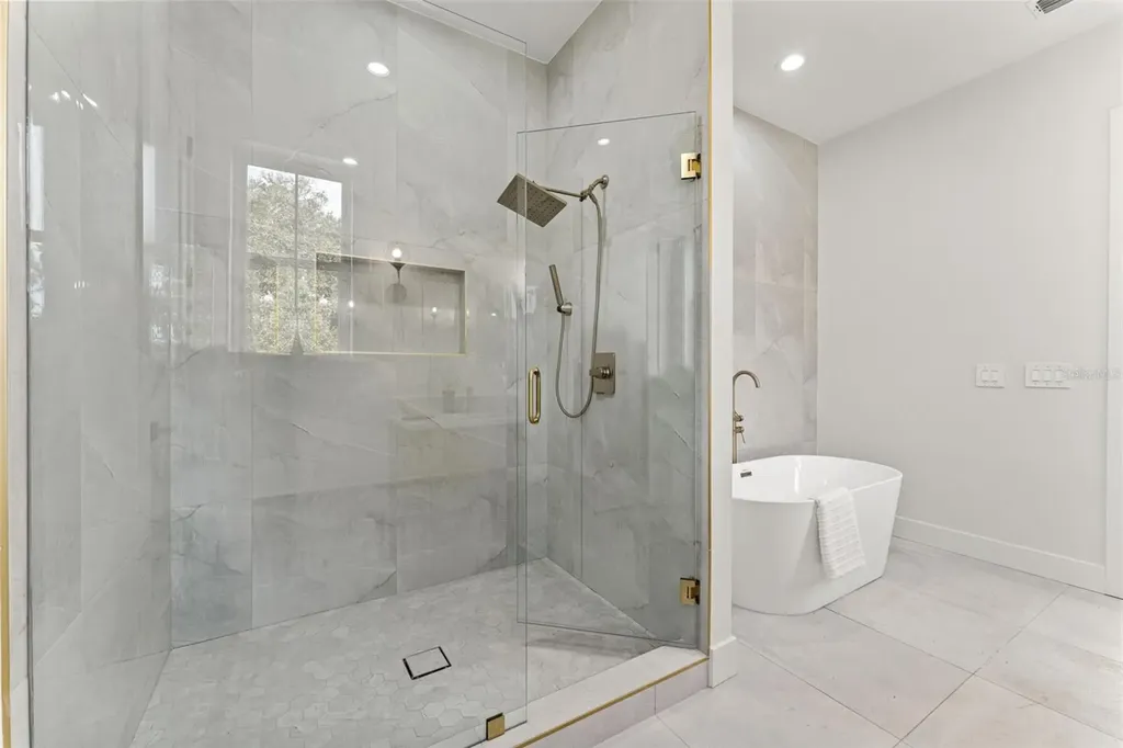 10198 Hodson Place Seminole FL 33776