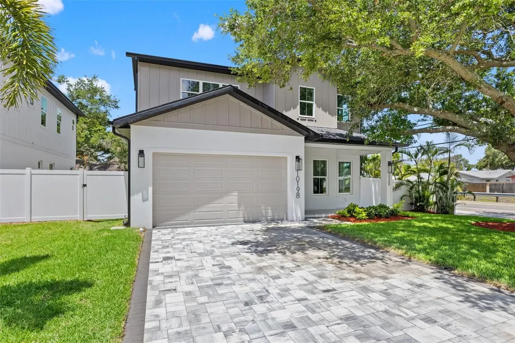 10198 Hodson Place Seminole FL 33776
