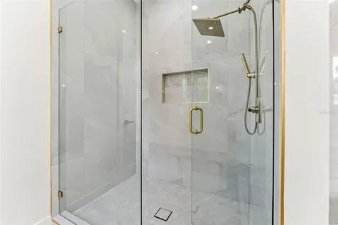 10198 Hodson Place Seminole FL 33776