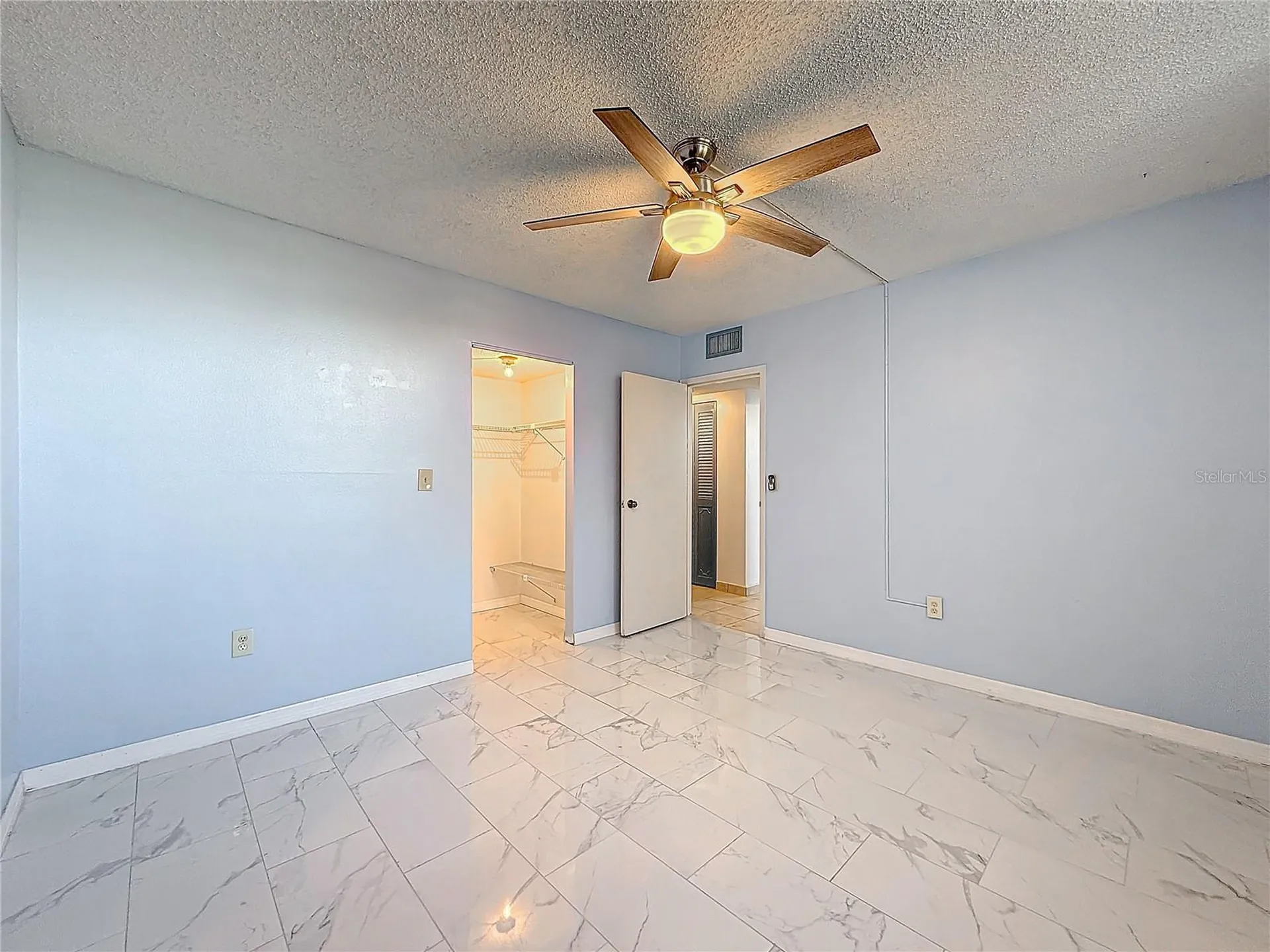 2850 Somerset Drive Lauderdale Lakes FL 33311