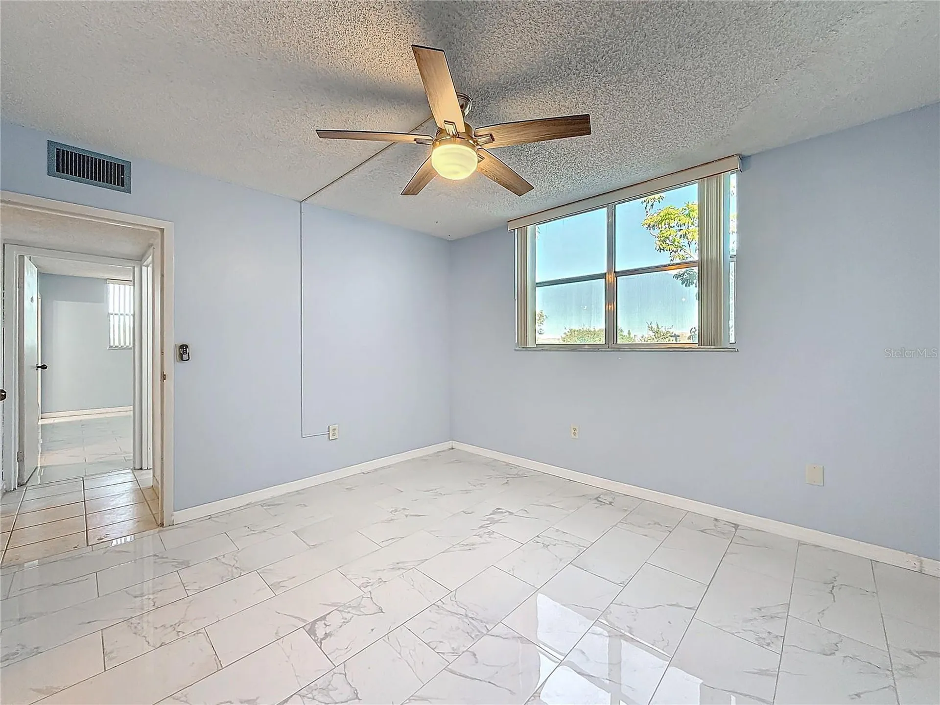 2850 Somerset Drive Lauderdale Lakes FL 33311