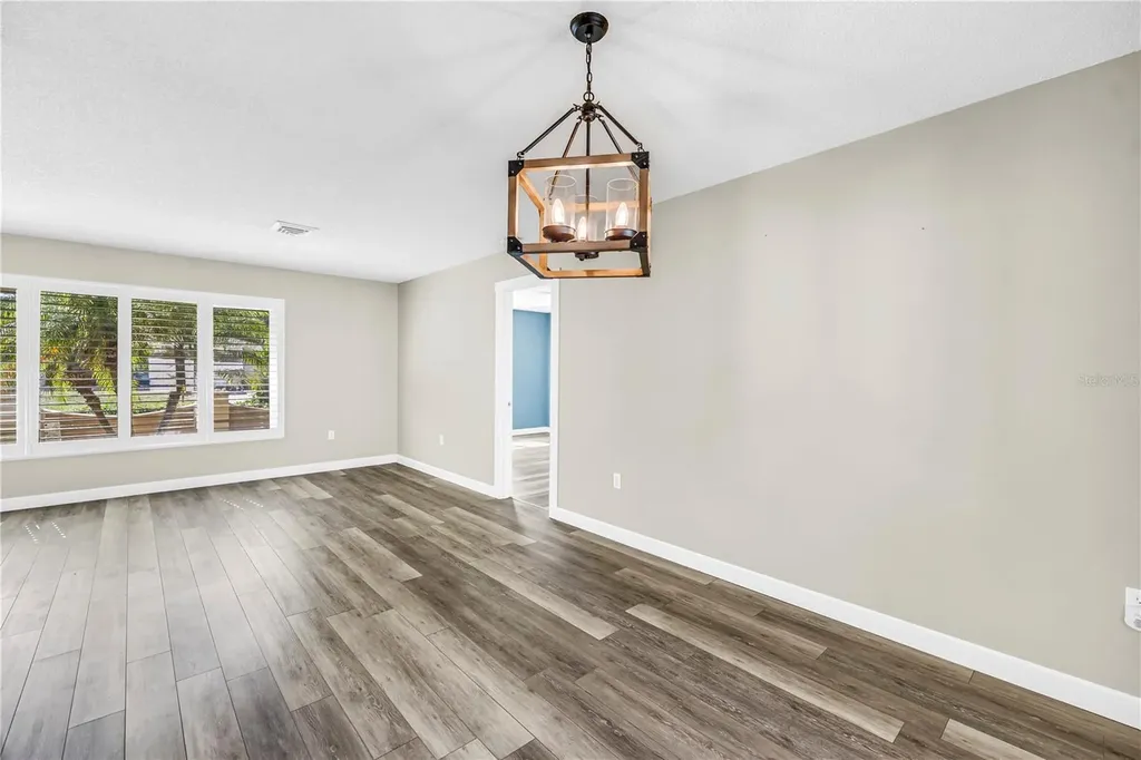 5771 Timberlake Sarasota FL 34243