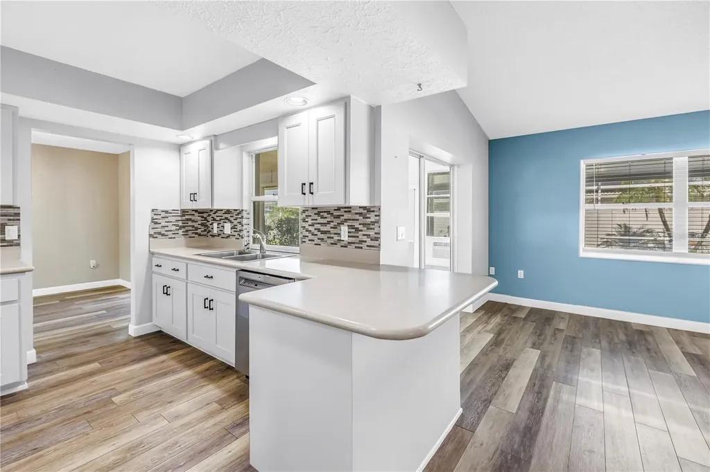 5771 Timberlake Sarasota FL 34243