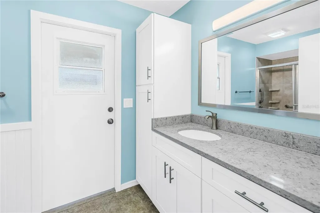 5771 Timberlake Sarasota FL 34243