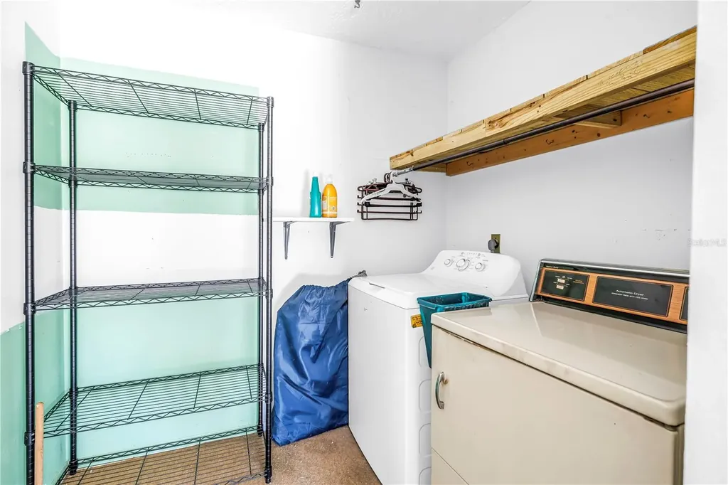 5771 Timberlake Sarasota FL 34243