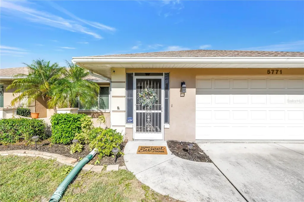 5771 Timberlake Sarasota FL 34243