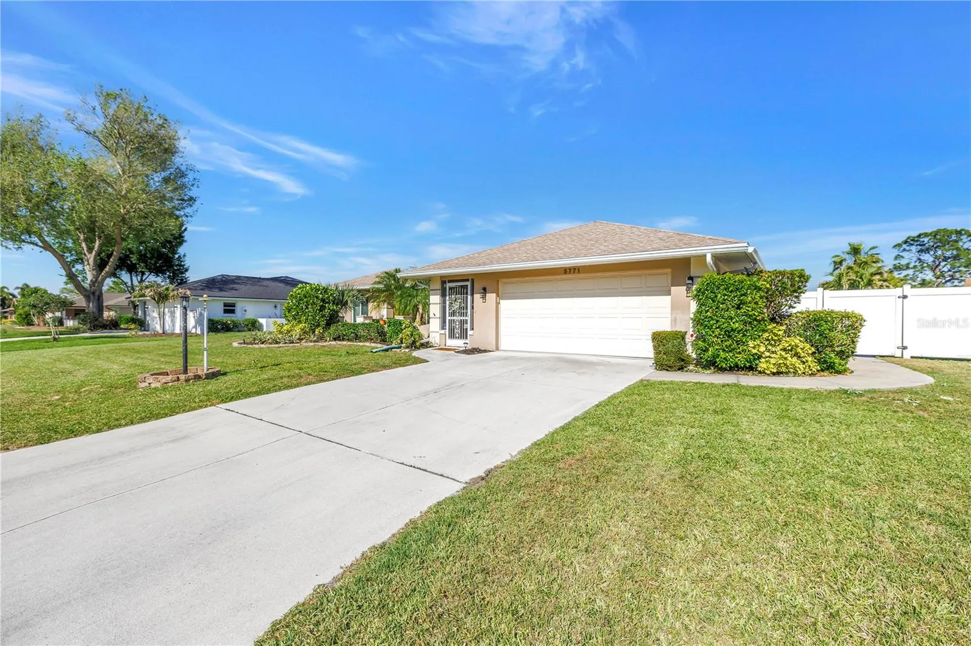 5771 Timberlake Sarasota FL 34243
