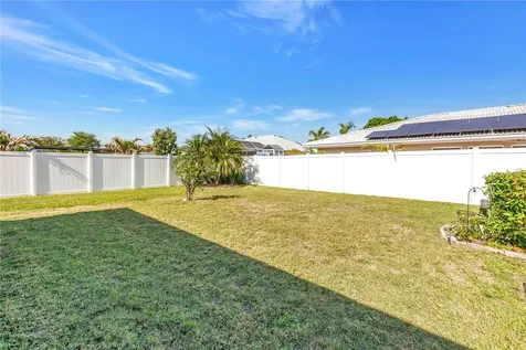 5771 Timberlake Sarasota FL 34243