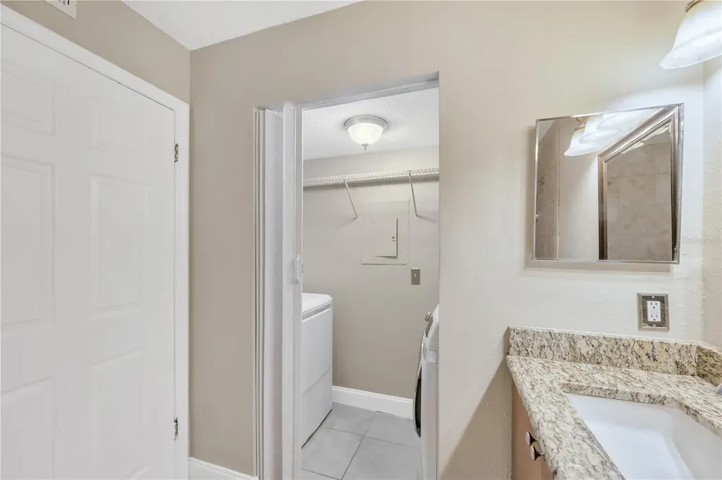 9481 Highland Oak Drive Tampa FL 33647