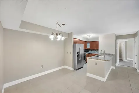 9481 Highland Oak Drive Tampa FL 33647