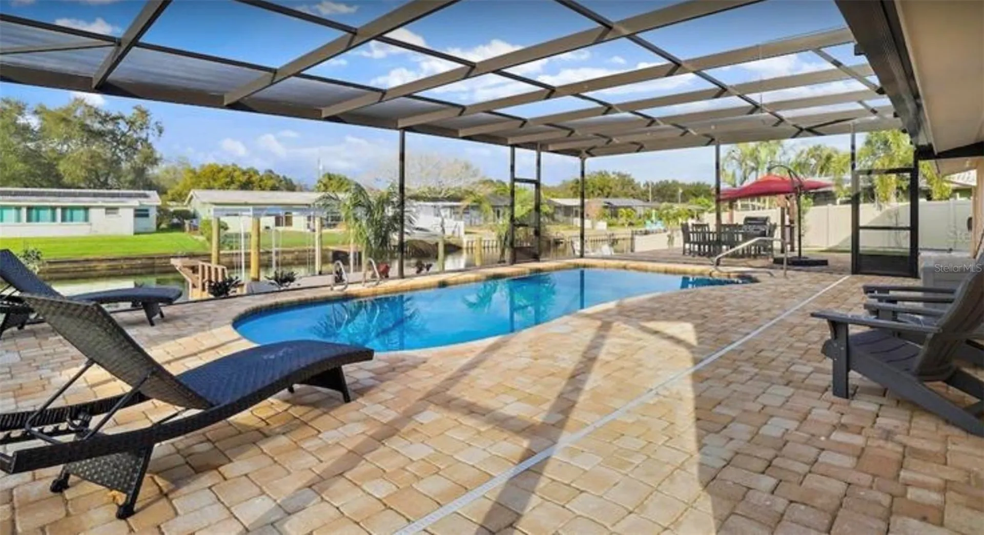 245 78 Th Avenue N St Petersburg FL 33702