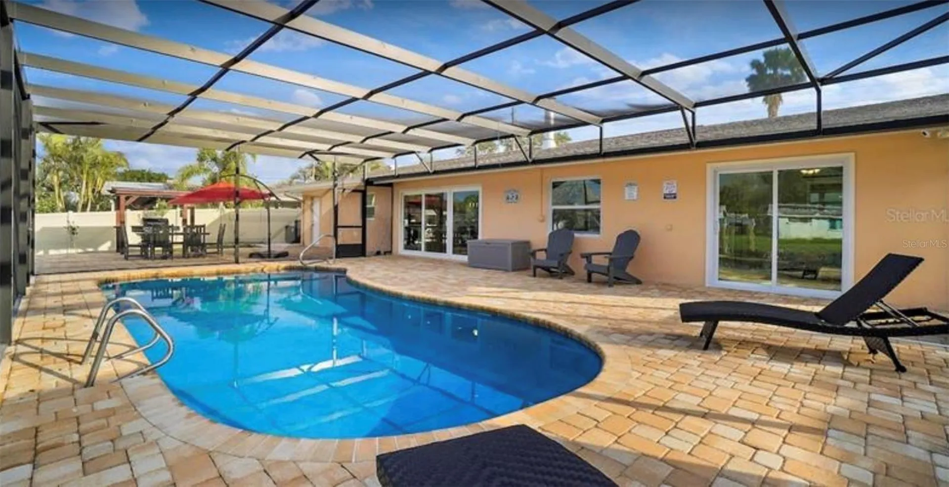 245 78 Th Avenue N St Petersburg FL 33702