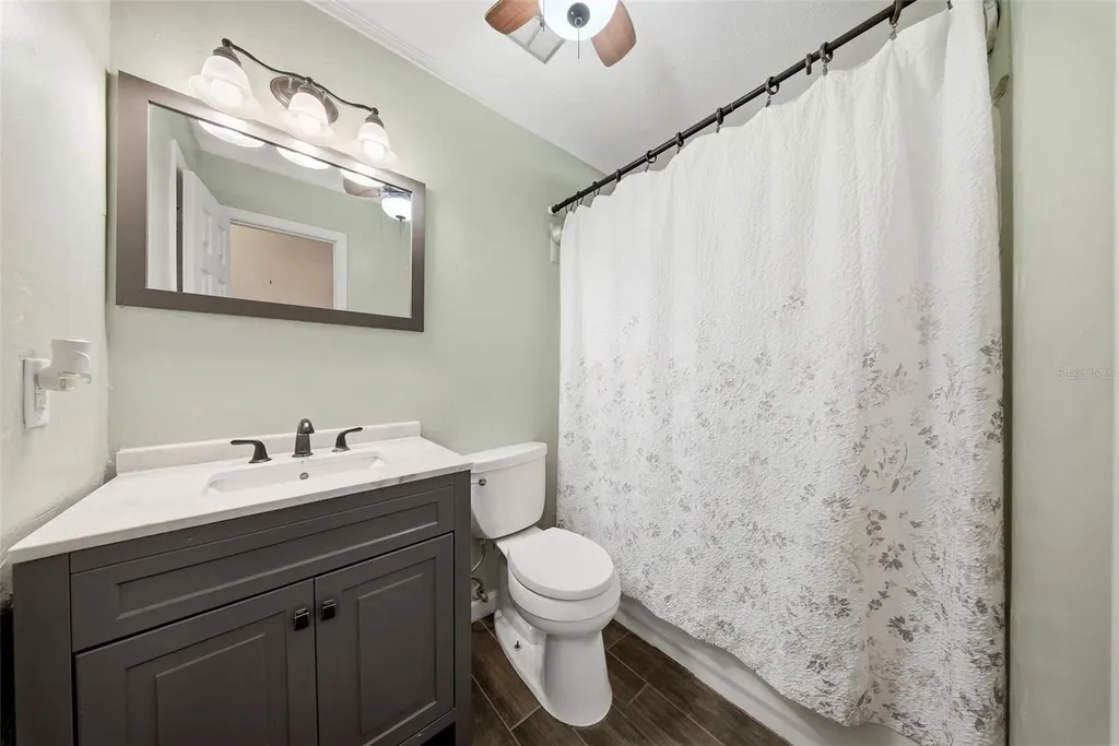 9403 Oak Ridge Avenue Riverview FL 33578